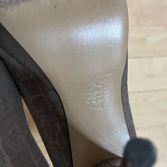 Adrienne Vittadini Collection Peep Toe Bow Leather Platform Pumps in Taupe 7.5 - Picture 13 of 16